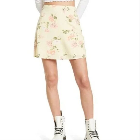 ⭐️Floral Mini Boho Hipster Hippie Artsy Party Vaca Flowy Chic Girly Classy Skirt - Picture 1 of 8